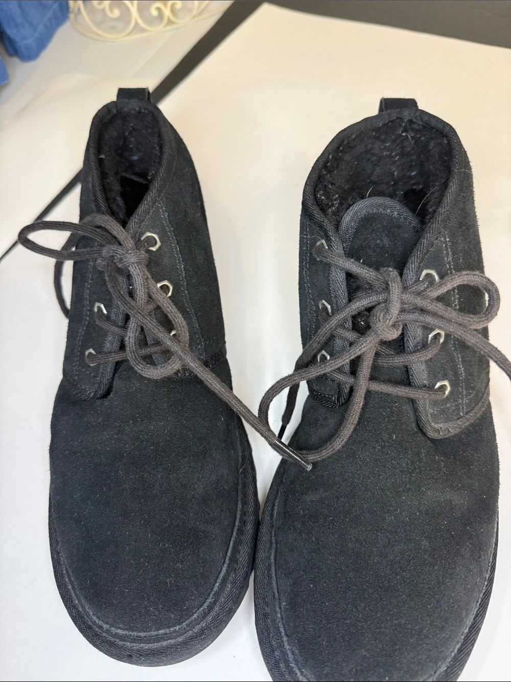 Women’s Black Suede Lace-Up Chukka Boots size 11 UGGS